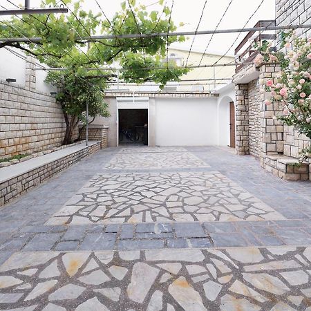 Apartman Don Pag Town Bagian luar foto