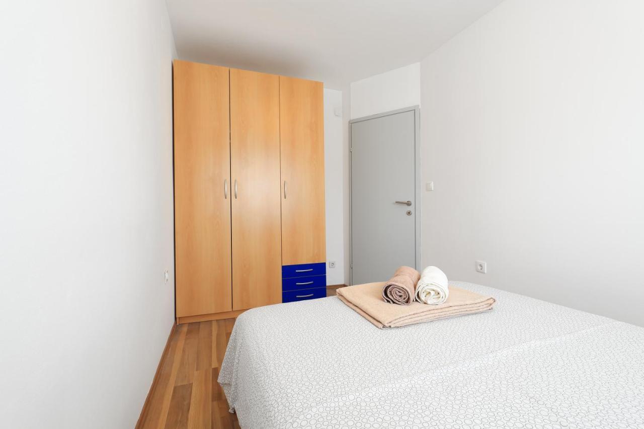 Apartman Don Pag Town Bagian luar foto
