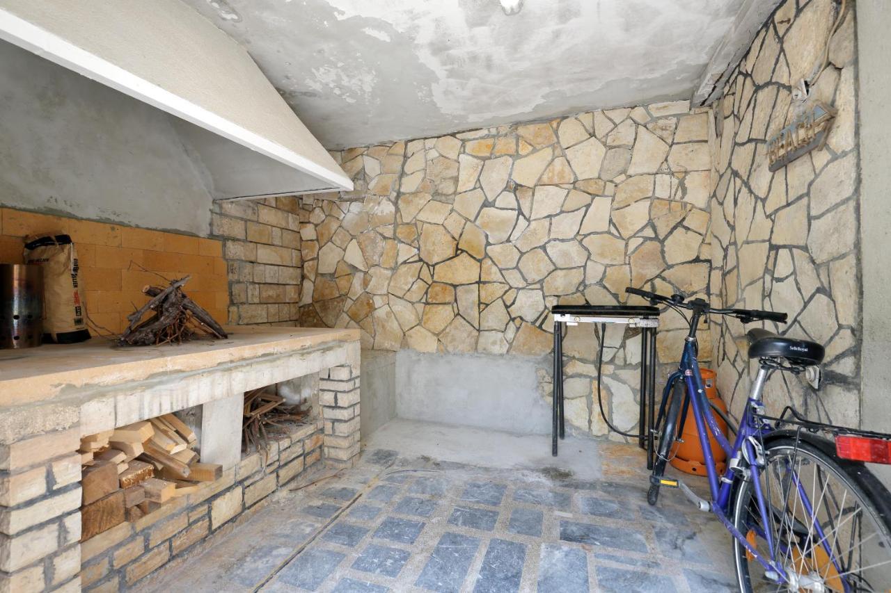 Apartman Don Pag Town Bagian luar foto