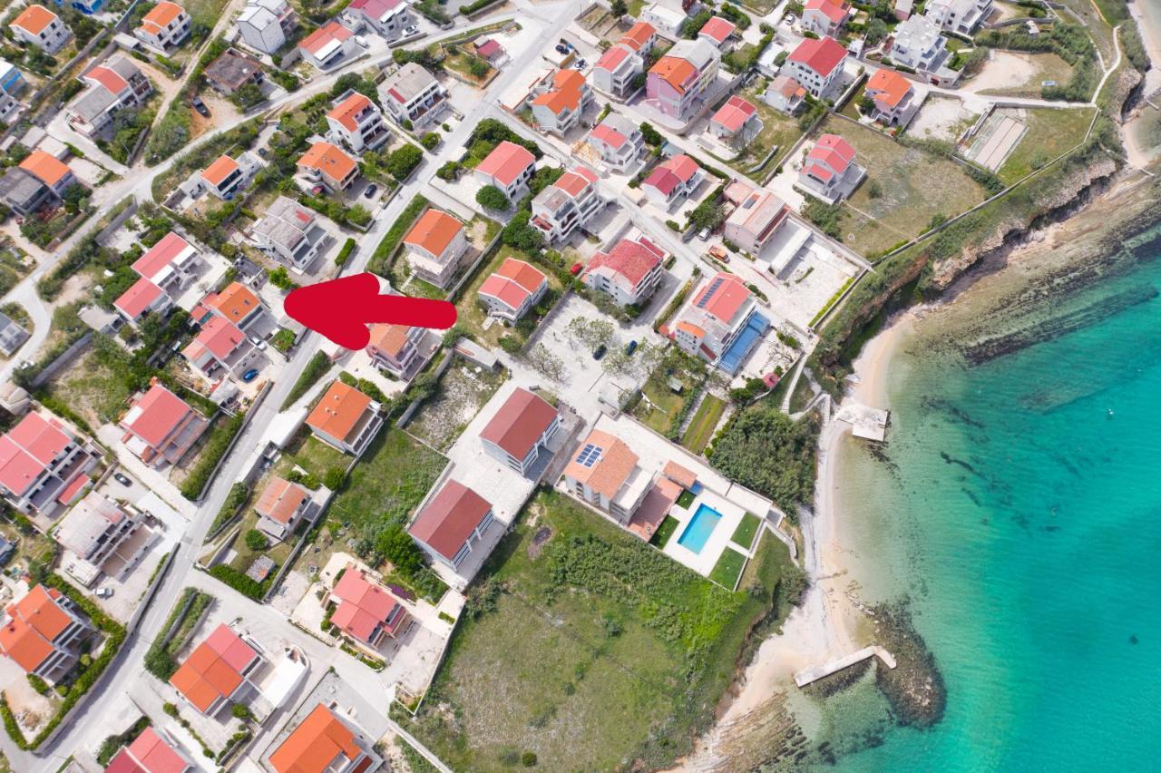 Apartman Don Pag Town Bagian luar foto